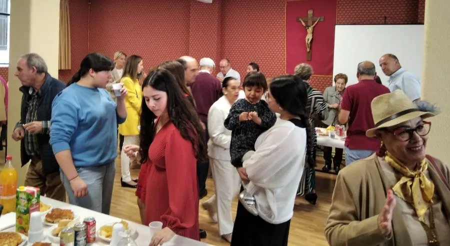 Foto 8 - San Andr&eacute;s festeja la ordenaci&oacute;n diaconal de Daniel Mielgo