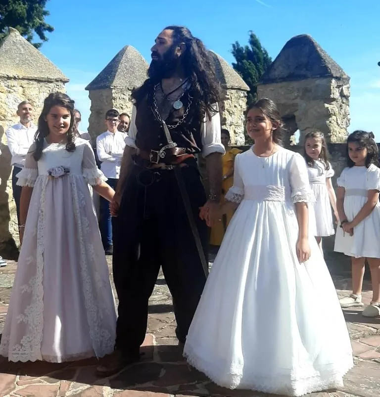 Foto 4 - Dos ni&ntilde;as celebran en el Parador su Primera Comuni&oacute;n con m&uacute;ltiples sorpresas