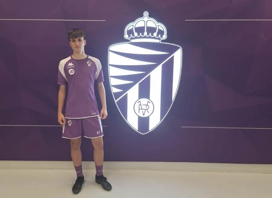 Foto 5 - Cinco cadetes del Ciudad Rodrigo entrenan a la vez con el Real Valladolid