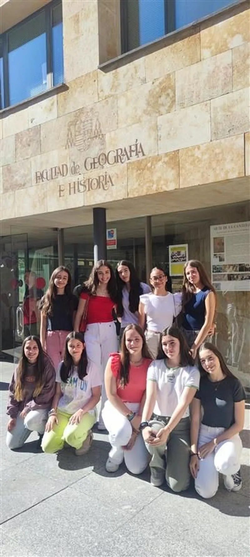 Foto 8 - Alumnas del colegio San Juan Bosco, premiadas en el Geoconcurso '&iquest;C&oacute;mo se administra el territorio de tu localidad?'
