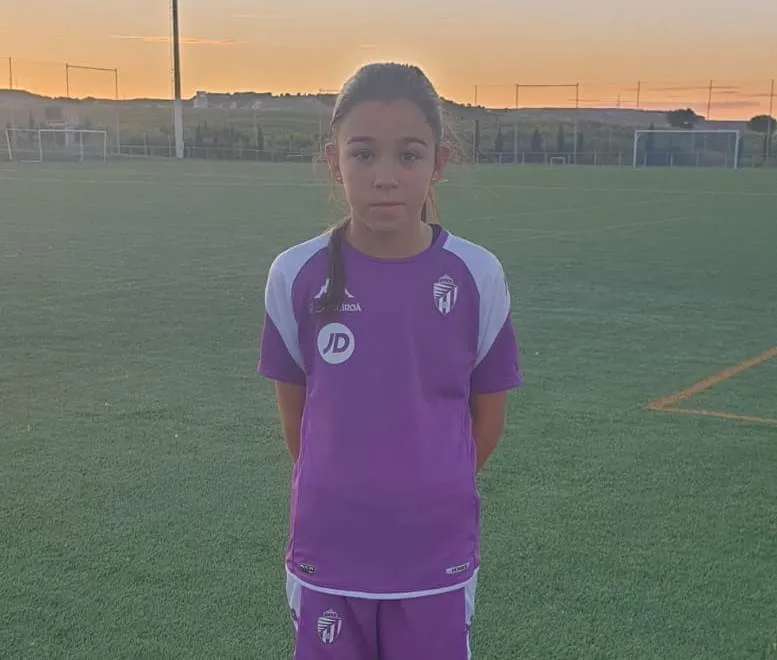 Foto 3 - Erika y Andrea empiezan a entrenar con el Real Valladolid