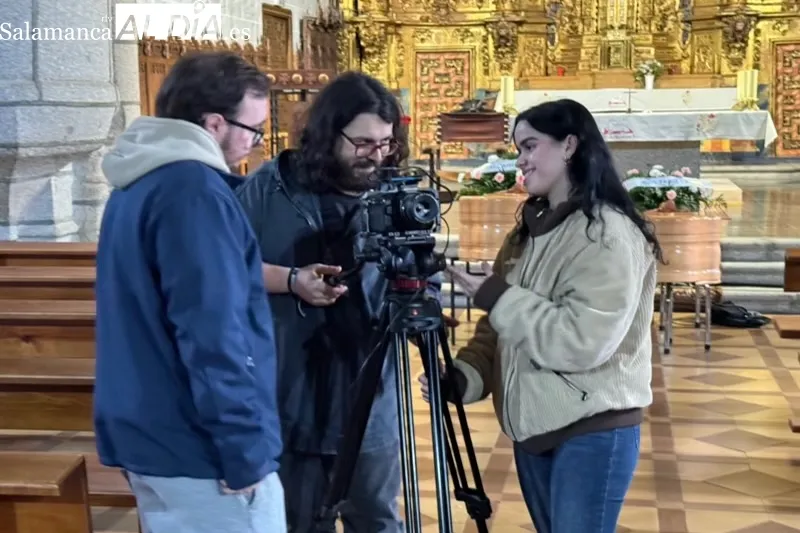 Foto 4 - Macotera y cientos de vecinos se convierten en protagonistas de una serie con aspiraciones internacionales