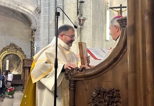 Foto 4 - Daniel Mielgo se convierte en el primer di&aacute;cono casado de la Di&oacute;cesis de Ciudad Rodrigo