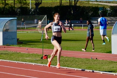 Lorena Martín suma un nuevo éxito tras conseguir el récord de Salamanca en los 1.000 metros