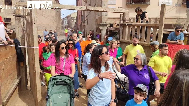 Arrancan las fiestas del Noveno en San Felices de los Gallegos / CORRAL