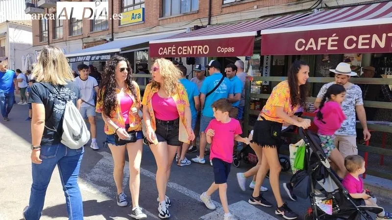 Encierro del viernes de Corpus y encierro infantil en Vitigudino / CORRAL