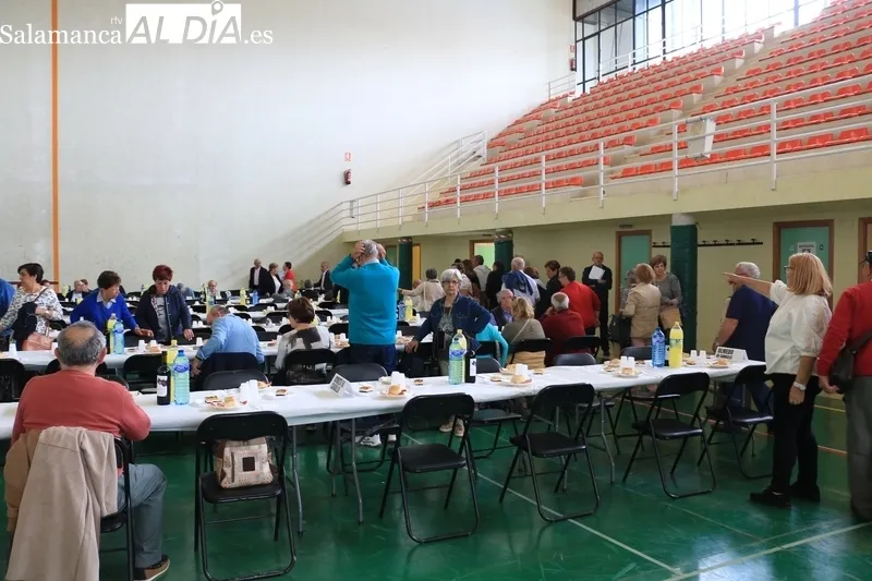 Convivencia comarca de asociaciones de mayores celebrada este lunes en Aldeadávila de la Ribera / CORRAL 