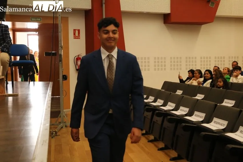 Acto de graduación de la promoción 2022-2024 del IES Ramos del Manzano / CORRAL