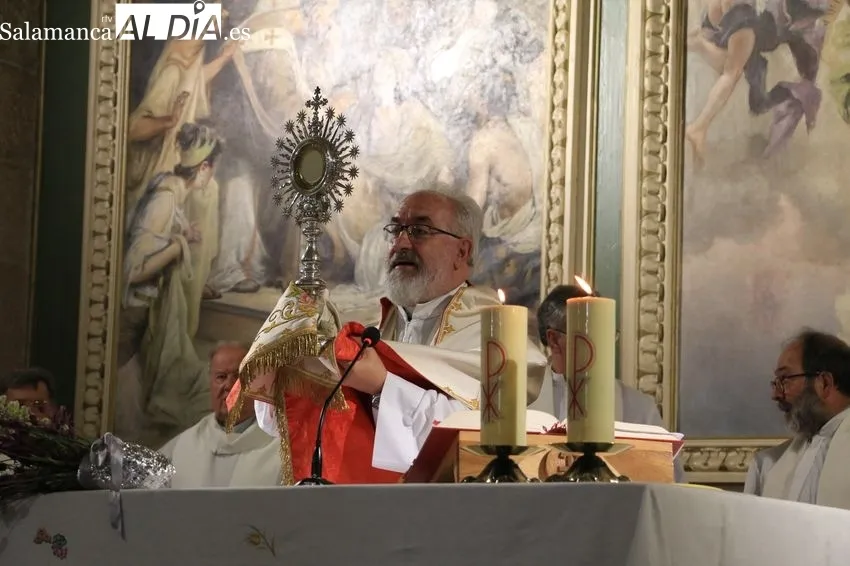 Procesión del Corpus en Vitigudino / CORRAL