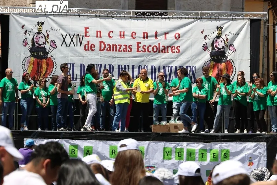 XXIV Danzar de los Danzares en Villavieja de Yeltes / CORRAL