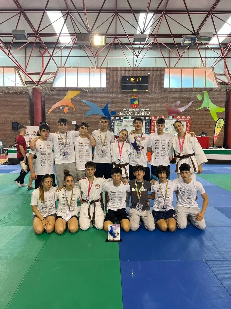 Los judokas salmantinos triunfan en Don Benito, Jaca y Vitoria.
