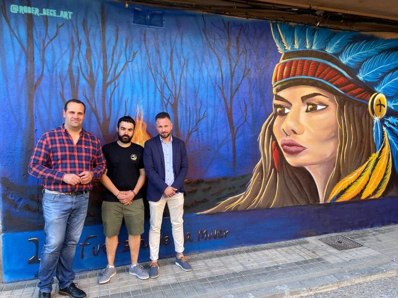  La fuerza de la mujer , el nuevo mural de Rober Bece