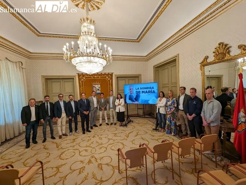 Presentación en el Ayuntamiento de Salamanca del proyecto solidario ‘La Sonrisa de María’. Foto: David Sañudo