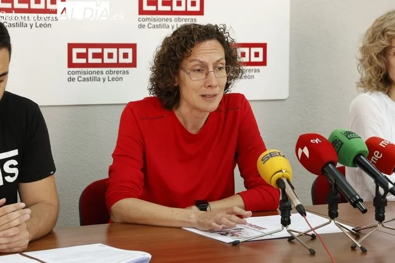 Rueda de prensa de Laura Mayo Velayos, secretaria de CCOO Enseñanza Salamanca. Foto: David Sañudo