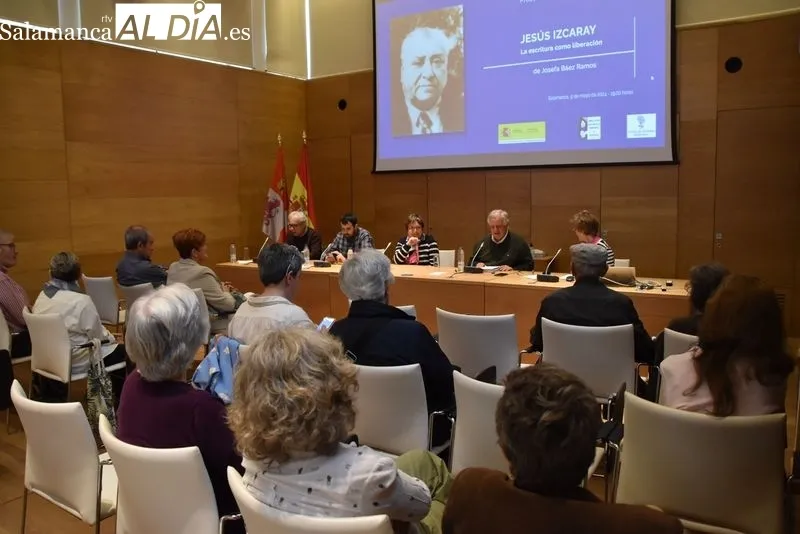 Presentación del libro “Jesús Izcaray. La escritura como liberación” de Josefa Báez Ramos. Fotos: Vanesa Martins.