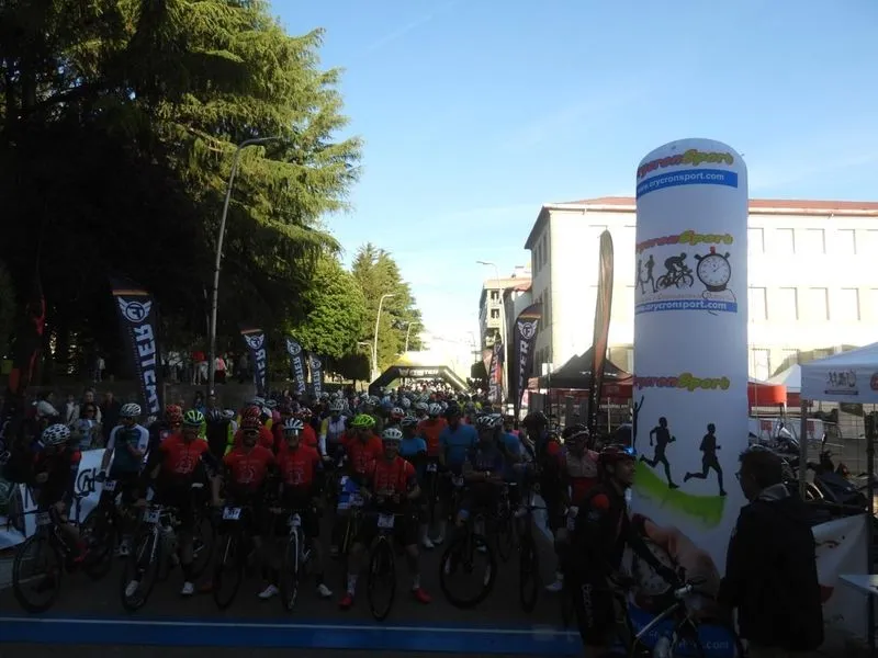 Gran ambiente en la Marcha Cicloturista Bedelalsa celebrada en Béjar. Foto: Orycronsport