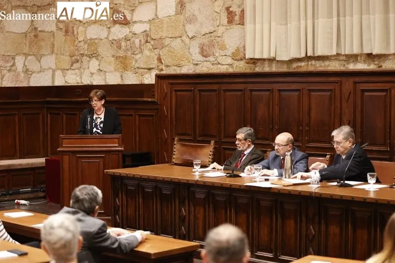 Acto de ingreso de María Josefa García Barrado en la Real Academia de Medicina de Salamanca. Fotos: David Sañudo
