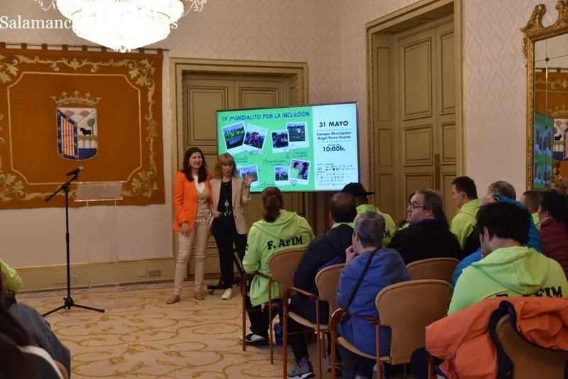 Presentación en el Ayuntamiento del ‘Mundialito por la Inclusión’ que se celebra en Salamanca el 31 de mayo. Foto: Vanesa Martins