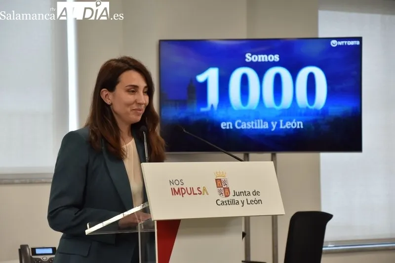 Visita de Alfonso Fernández Mañueco, presidente de CyL, al Centro de Alto Rendimiento de NTT DATA en Carbajosa de la Sagrada, Salamanca. Foto: Vanesa Martins