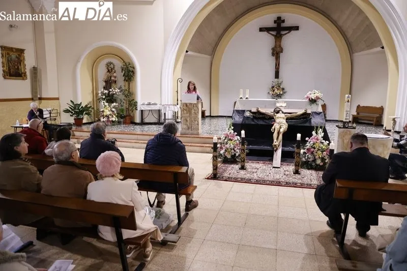 Oración poética ante el Cristo de la Vela. Fotos: David Sañudo.
