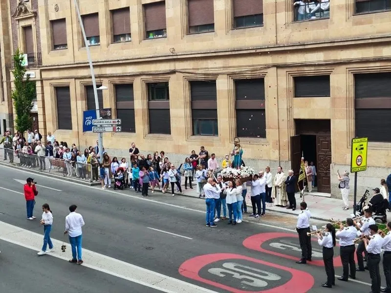 Foto 4 - El colegio San Juan Bosco celebra la fiesta de Mar&iacute;a Auxiliadora