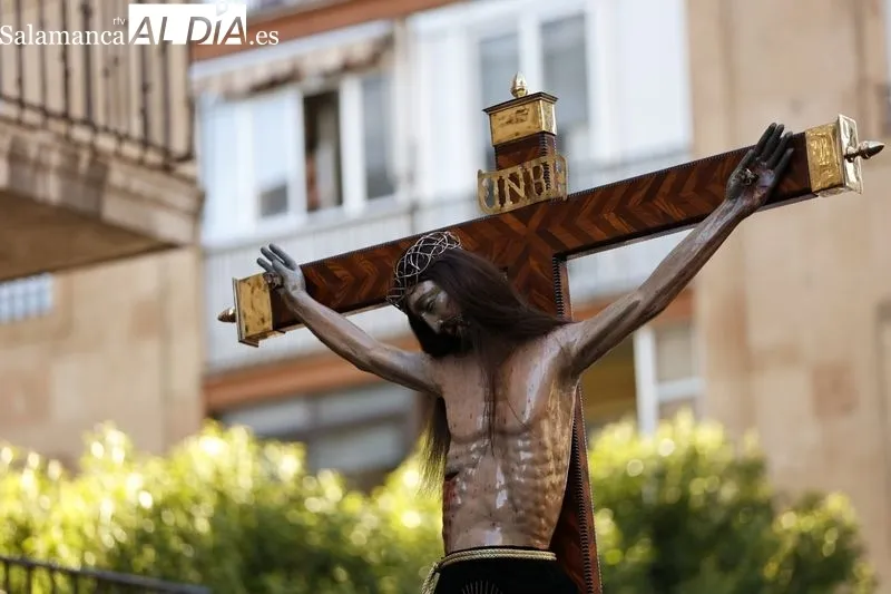 Procesión del Cristo de los Milagros en Salamanca. Fotos: David Sañudo