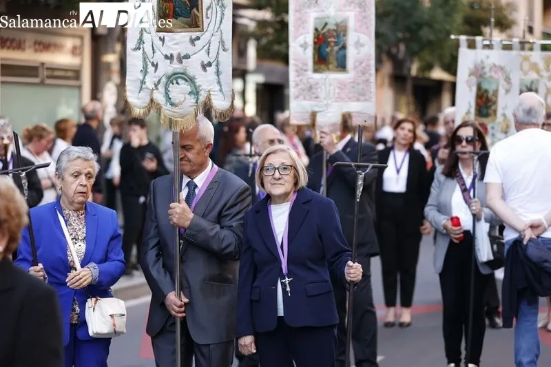 Procesión del Cristo de los Milagros en Salamanca. Fotos: David Sañudo
