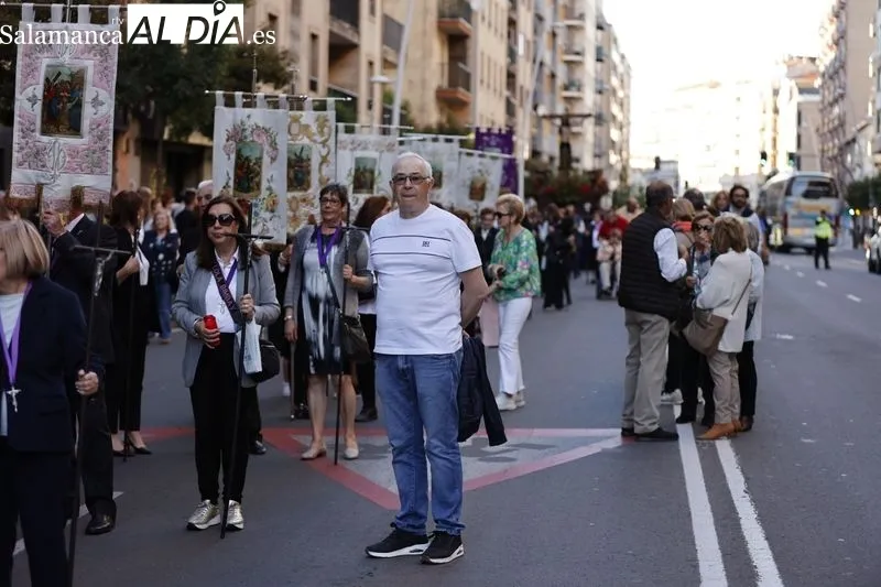 Procesión del Cristo de los Milagros en Salamanca. Fotos: David Sañudo