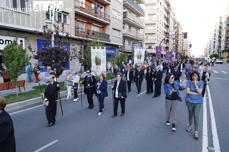 Procesión del Cristo de los Milagros en Salamanca. Fotos: David Sañudo