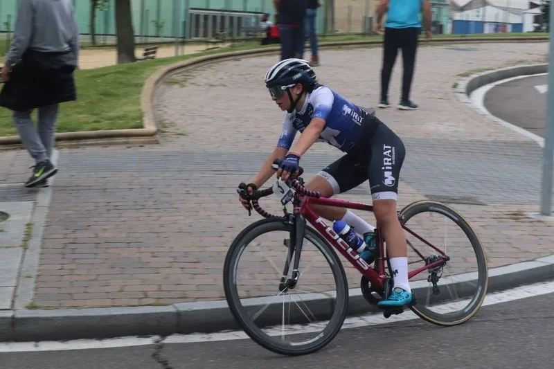 Ciclistas de la escuela Mirat - Salamanca es ciclismo en el I Trofeo Escuelas Mirat celebrado en Salamanca