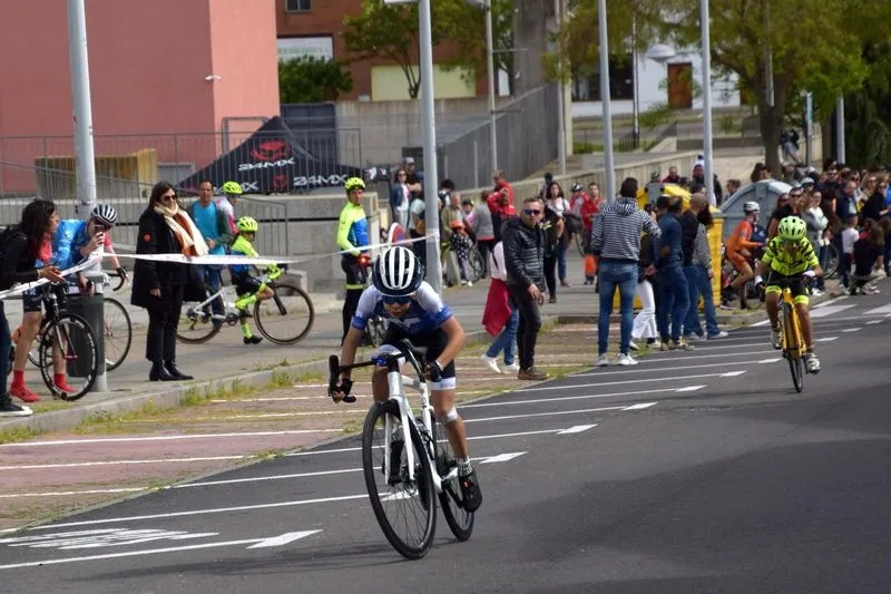 Ciclistas de la escuela Mirat - Salamanca es ciclismo en el I Trofeo Escuelas Mirat celebrado en Salamanca