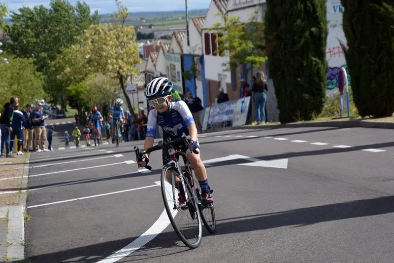 Ciclistas de la escuela Mirat - Salamanca es ciclismo en el I Trofeo Escuelas Mirat celebrado en Salamanca