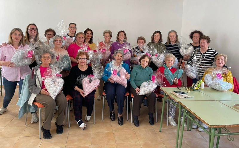 Taller de Almohadas para aliviar el dolor del Cáncer de Mama en Alba de Tormes