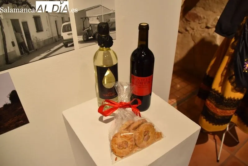 Inauguración en el Espacio de Arte Experimental de la Universidad de Salamanca, ubicado en la planta baja de la Hospedería Fonseca, de la exposición 'The Tortolilla Project: Castillian Horror Book'. Foto: Vanesa Martins