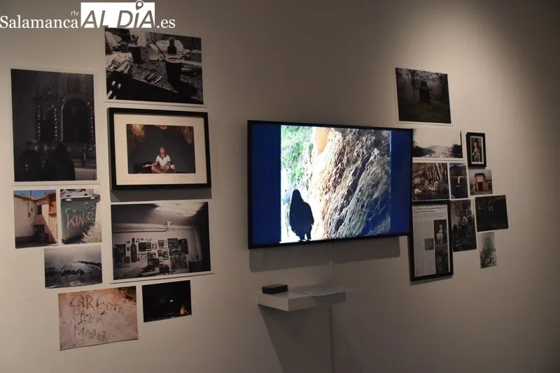 Inauguración en el Espacio de Arte Experimental de la Universidad de Salamanca, ubicado en la planta baja de la Hospedería Fonseca, de la exposición 'The Tortolilla Project: Castillian Horror Book'. Foto: Vanesa Martins
