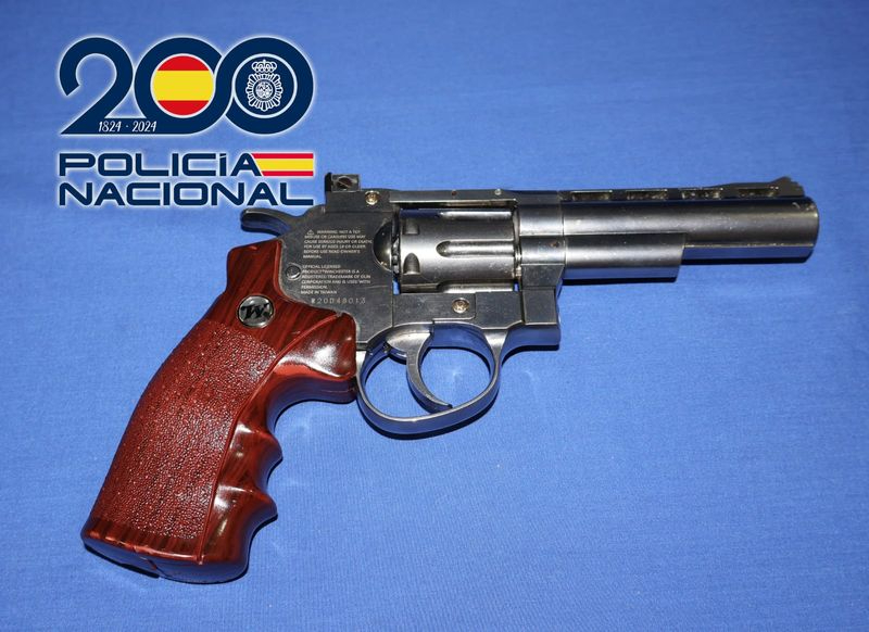 Salamanca: Amenaza con una pistola a su compañera de piso
