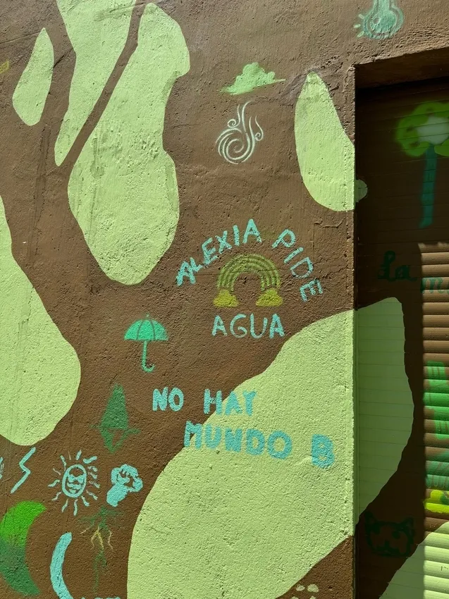 Los niños de Villavieja de Yeltes participan en el mural 'Un viaje por el clima' 