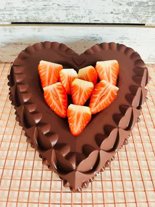 Javier, el influencer repostero de Salamanca que triunfa con sus postres