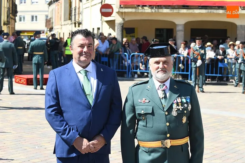 Foto 3 - La Guardia Civil festeja sus 180 a&ntilde;os en La Fuente de San Esteban
