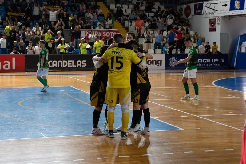 Foto 4 - El Piensos Dur&aacute;n Albense se queda a las puertas de una gesta hist&oacute;rica (7-4)