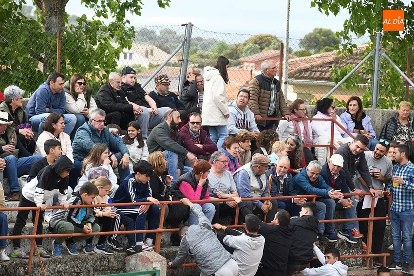 Capea tradicional en el Bodón en La Santa Cruz/ Fotos: Adrián M.Pastor