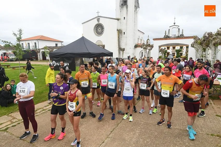 Foto 9 - Adri&aacute;n Mart&iacute;n y Ver&oacute;nica S&aacute;nchez se imponen en el estreno de la Carrera Popular de &Aacute;gueda