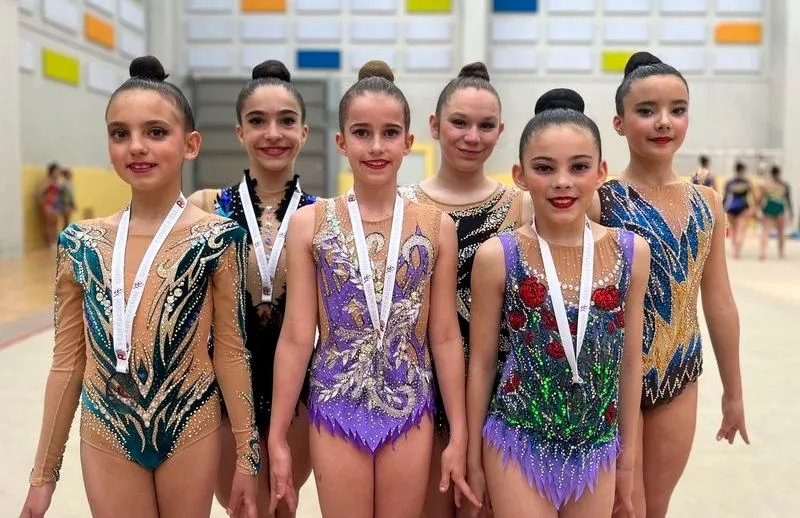 Gimnastas del Club Rítmica Salamanca en la Fase Inicial de la Liga Autonómica de Gimnasia, en Roa de Duero, Burgos