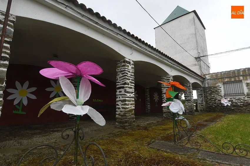 Foto 7 - Las abejas protagonizan la decoraci&oacute;n primaveral del Arrabal de San Sebasti&aacute;n