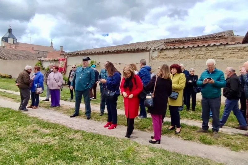 Foto 2 - Los agricultores de Pe&ntilde;aranda honran a San Isidro bendiciendo los campos con la esperanza puesta en una buena cosecha