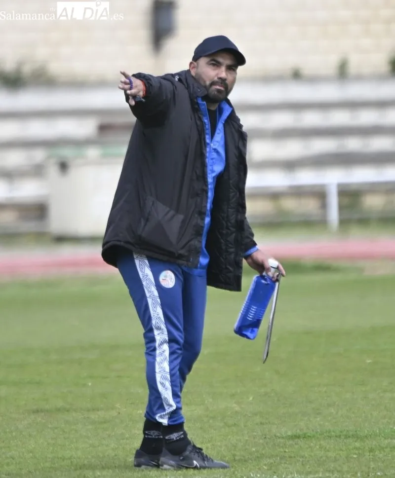 Entrenamiento del Salamanca UDS en las Pistas del Helmántico