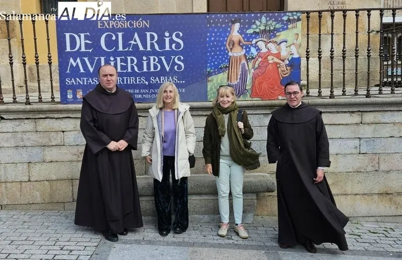 Foto 2 - Esperanza Aguirre, encantada de visitar el Museo Carmus y &lsquo;De Claris Mulieribus'