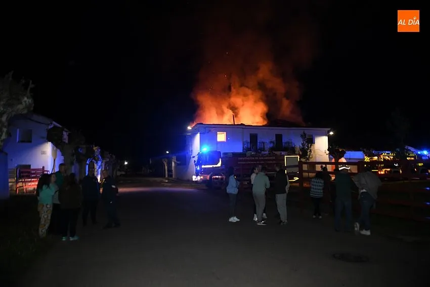Incendio en una casa habitada en Águeda/ Fotos: Adrián M.Pastor