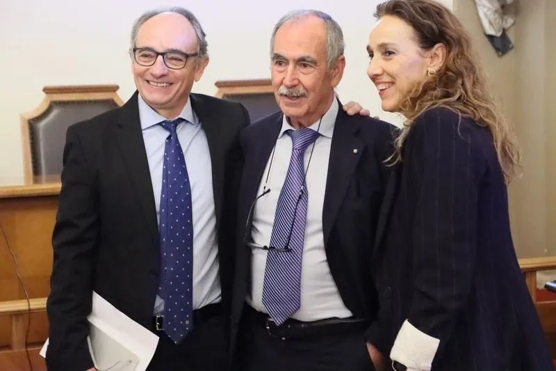 Homenajeado al que fuera decano de la Facultad de Filología de la USAL, Vicente González Martín. Foto: USAL
