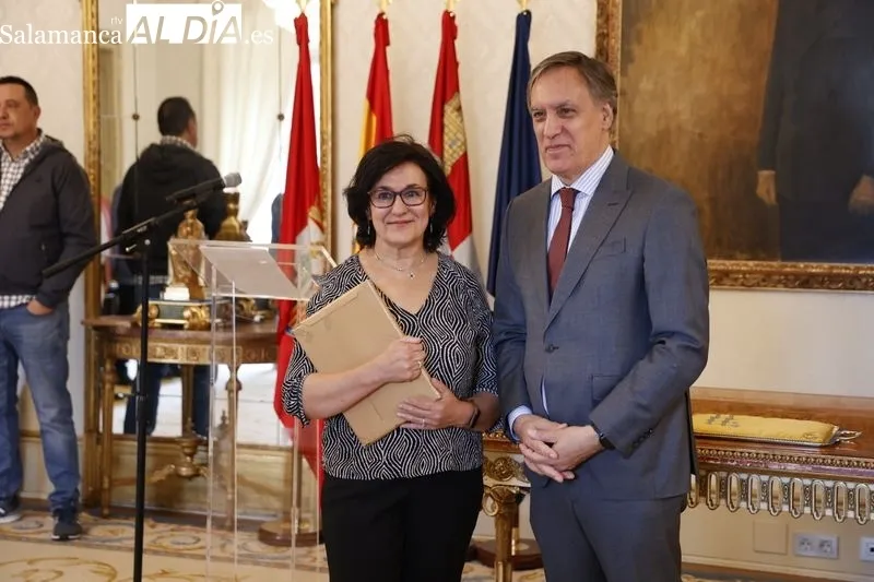 Foto 9 - Los 27 funcionarios municipales que hoy han sido los protagonistas del Ayuntamiento